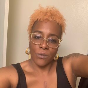 Meet your Posher, Tamara